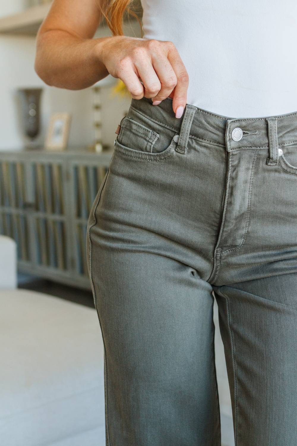 Judy Blue - High Rise Control Top Wide Leg Crop Jeans