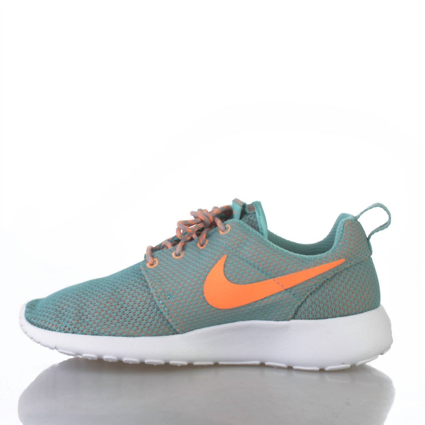 Nike - WOMEN'S ROSHERUN RUNNING SHOES