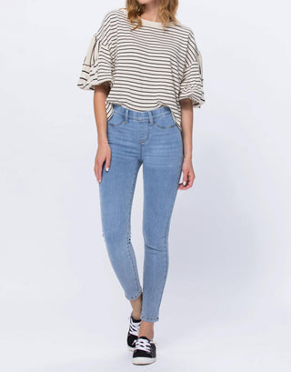 Judy Blue - Stretch Waist Skinny Jean