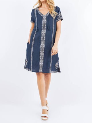 Paparazzi - Double Face Guaze Embroidered Shift Dress