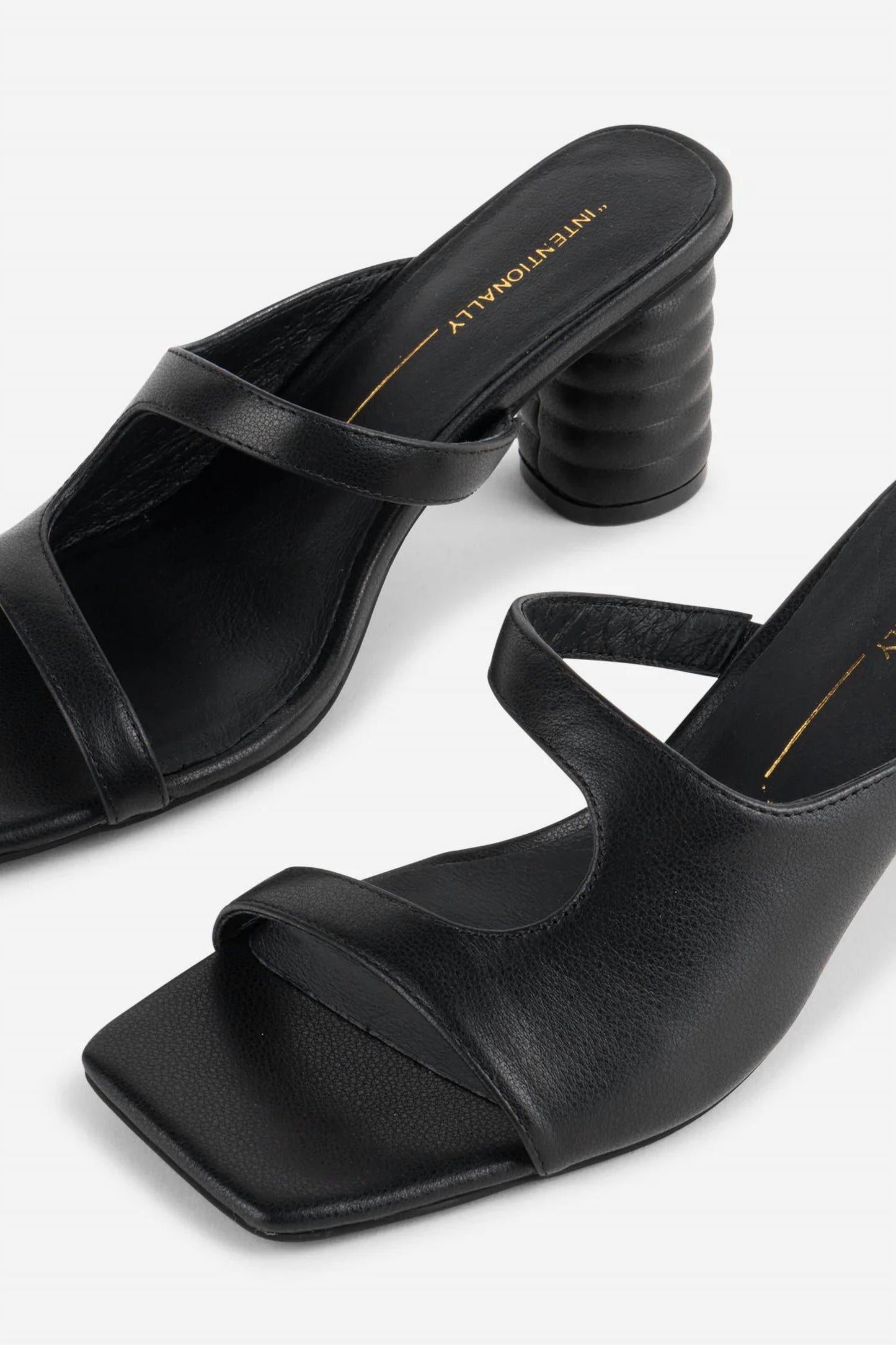 Intentionally Blank - Women's Kompass Heel