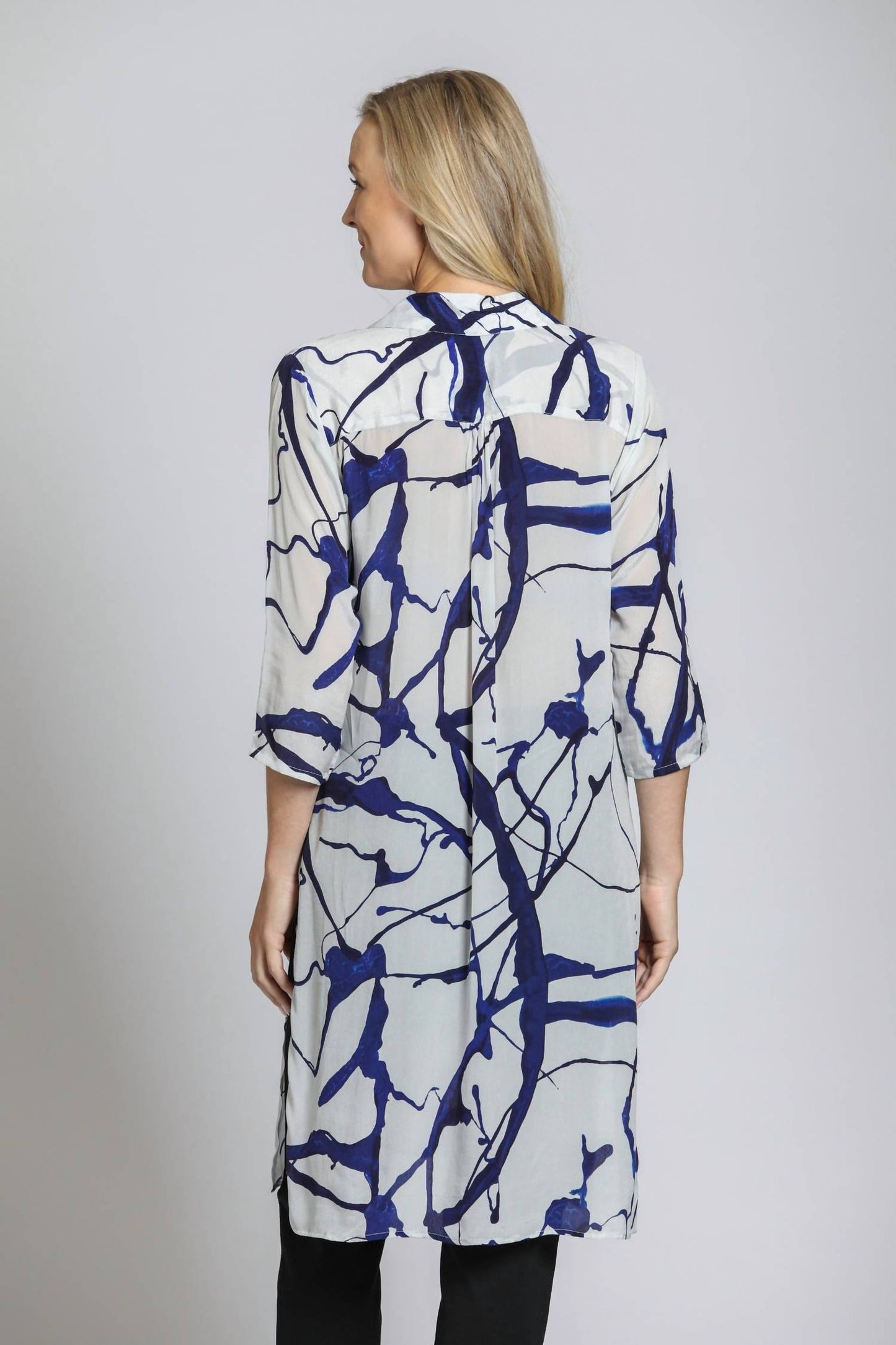 Apny - Three Quarter Button Up Side Slit
