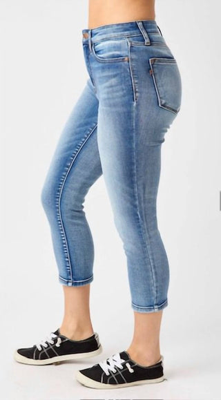 Judy Blue - Mid Rise Non Distressed Skinny Capri Jeans