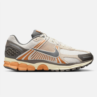 Nike - Men Zoom Vomero 5 Shoes