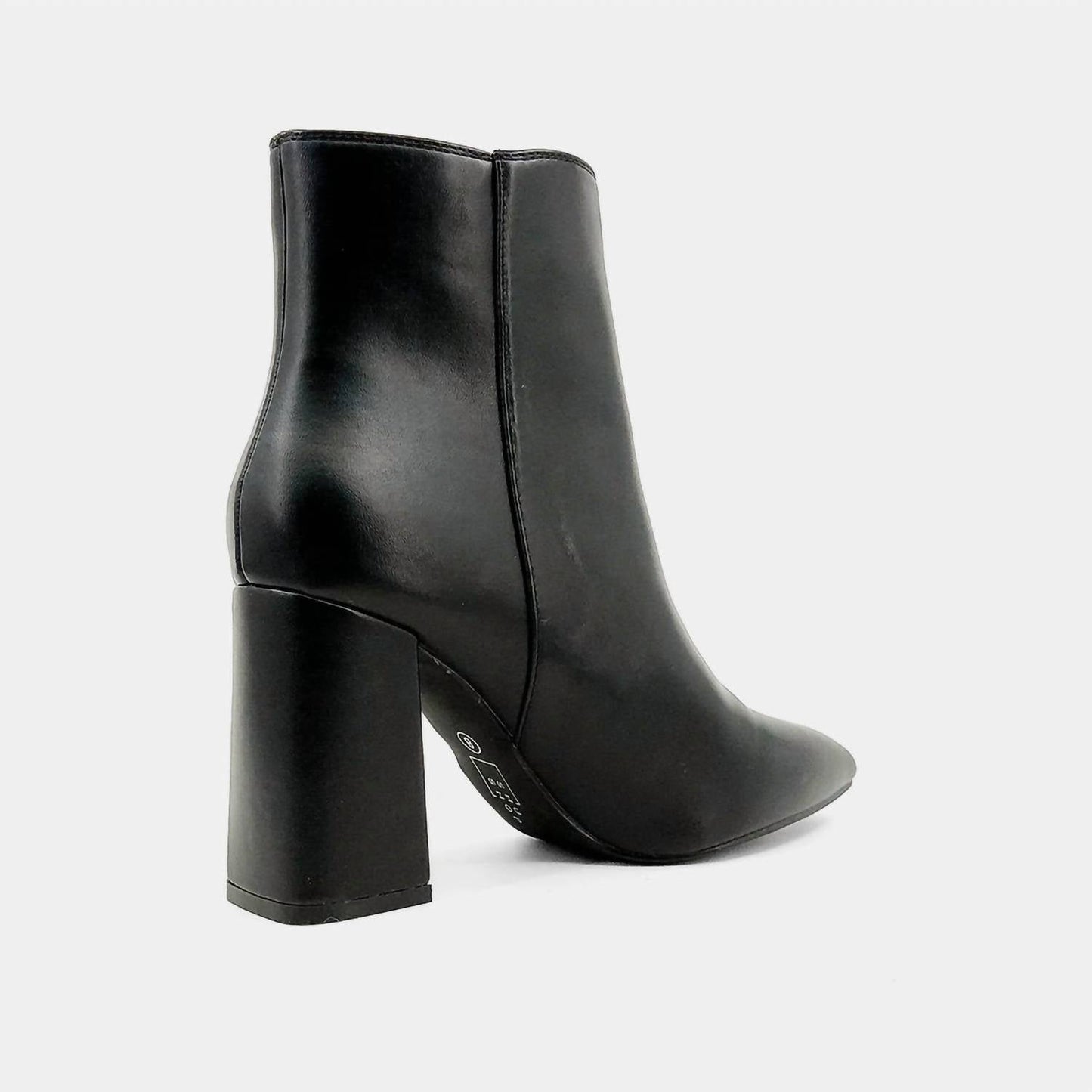 Shu Shop - Women's Wren Booties