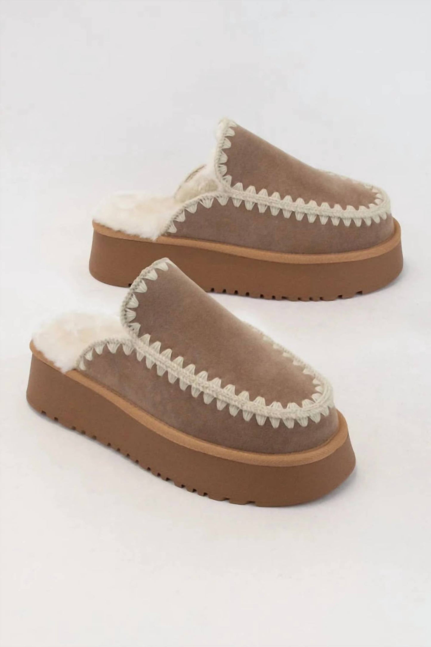 Ccocci - Platform Crochet Slides