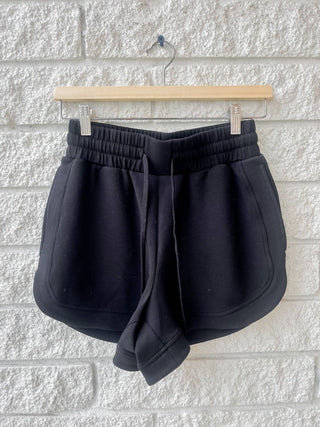 Varley - Ollie High Rise Short 3.5