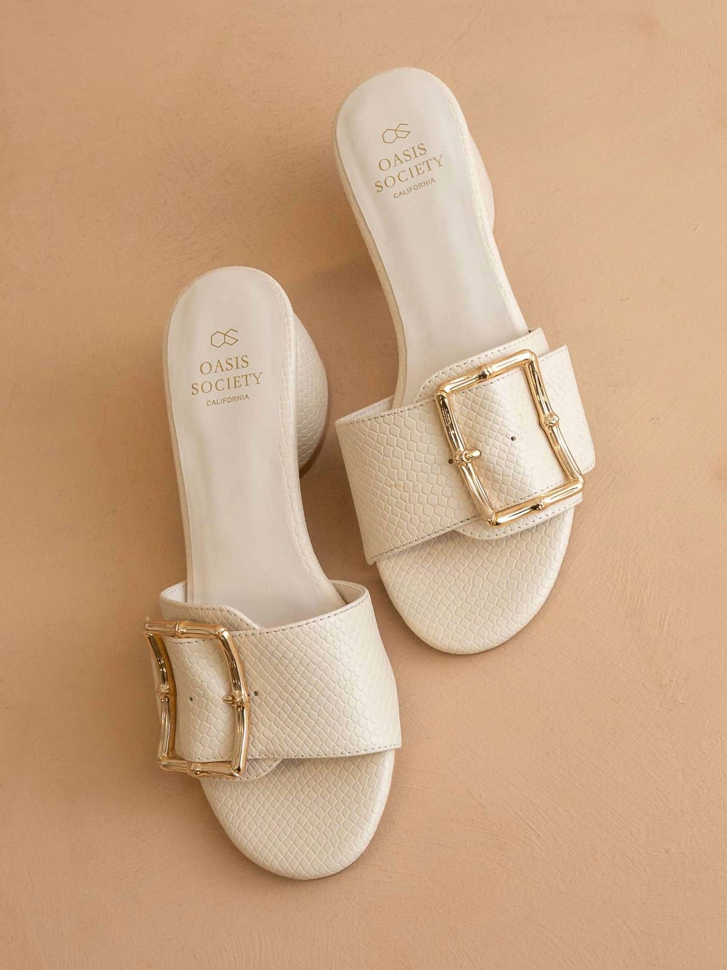 Oasis Society - Tucson Low Heel Sandal With Bamboo Buckle