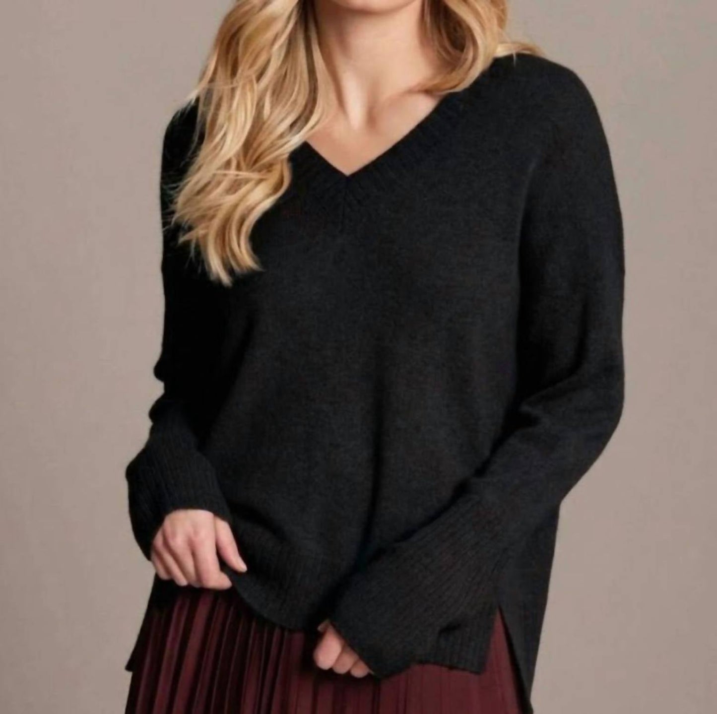 Alashan Cashmere - Devin Hi-low V-neck Top