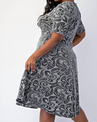 The Curve La - Plus Size Lurex Knit Short Sleeve Midi Dress With Pockets