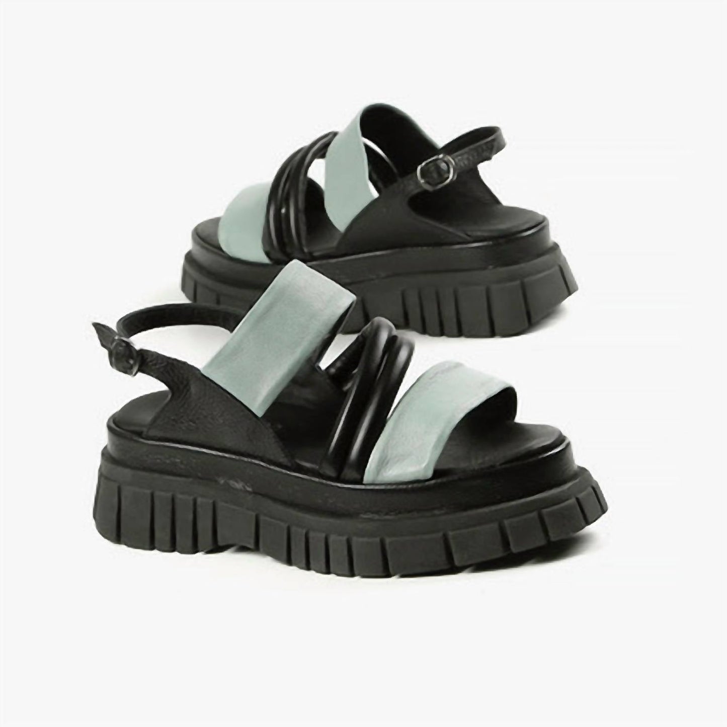 All Black - Women's Tube And Band Lugg Sandals