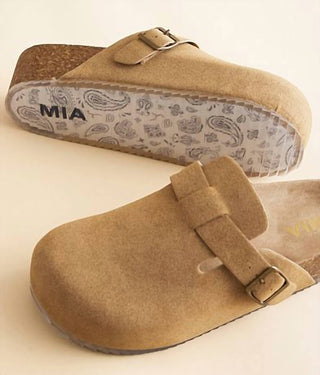 Mia - Women's Mia Qwest Platform Clogs