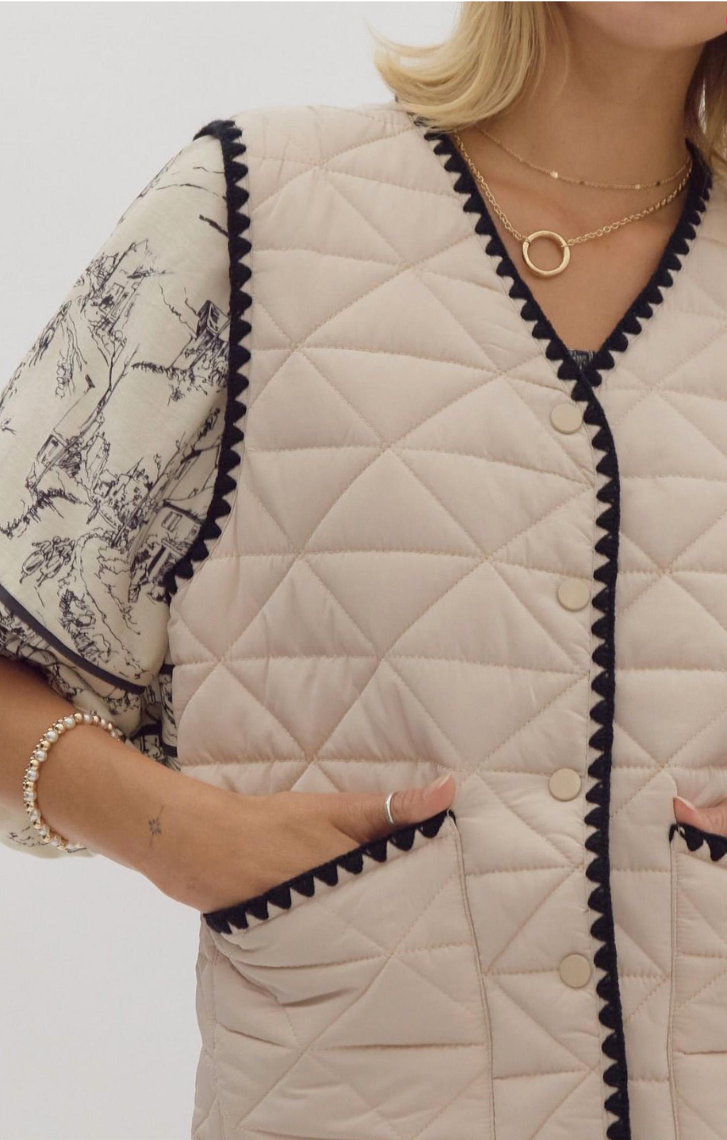 Entro - Jaylyn Button Up V-neck Vest