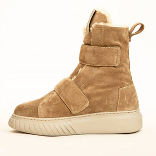 Andia Fora - WOMEN'S THALIA MONTANE SHEARLING BOOT