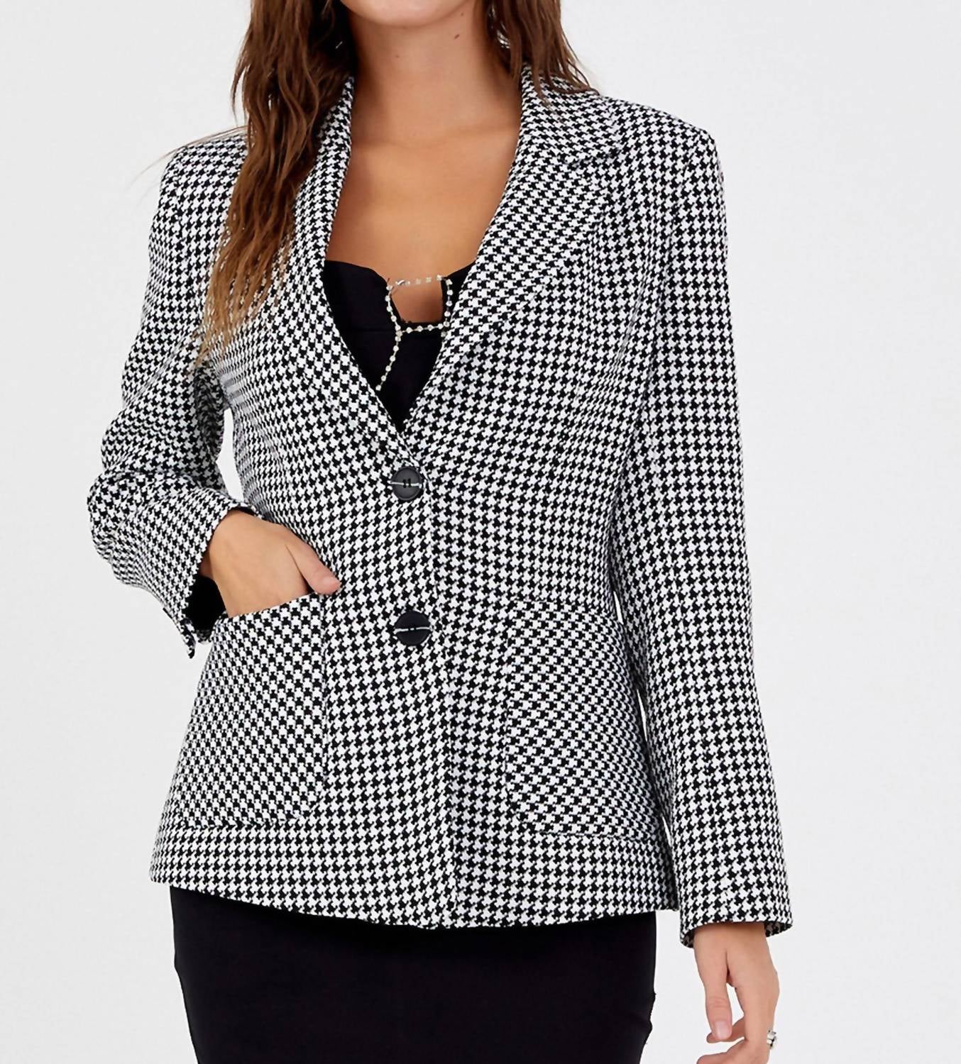 Zaalima Fashion - Long Sleeve Polyester Solid Color Regular Jacket
