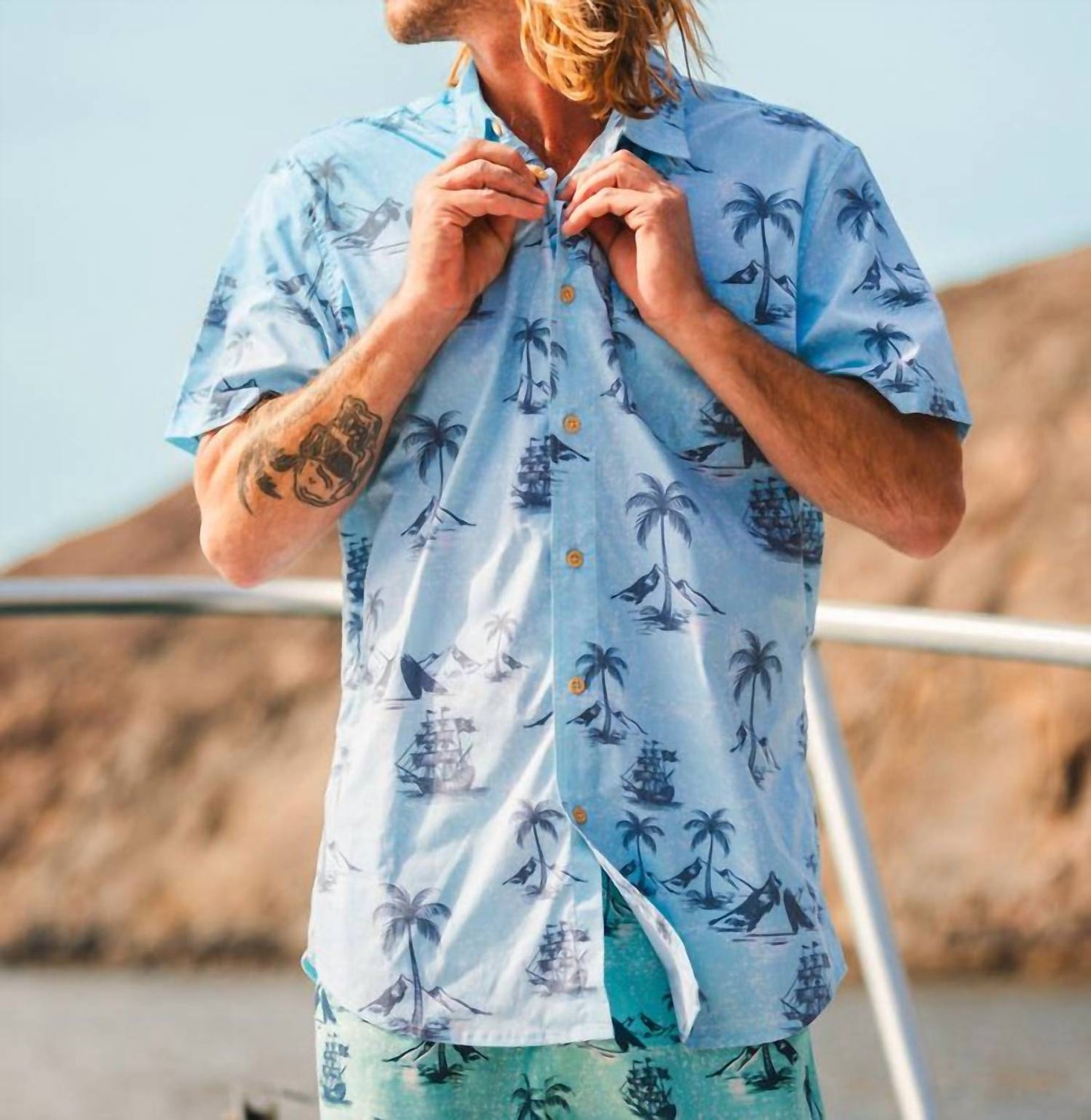 Haggard Pirate - Paradise Button Up
