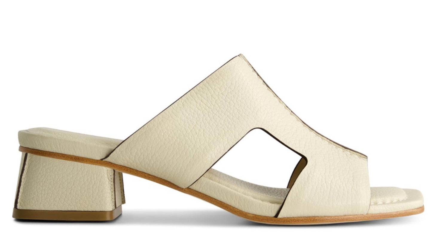 Bernardo - Women's Jewel Tumbled Sandal