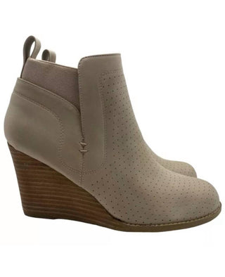 Dolce Vita - Women's Gerdie Vegan Leather Wedge Bootie