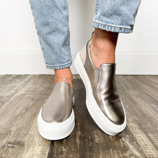 J/Slides - Women's Gia Sneaker