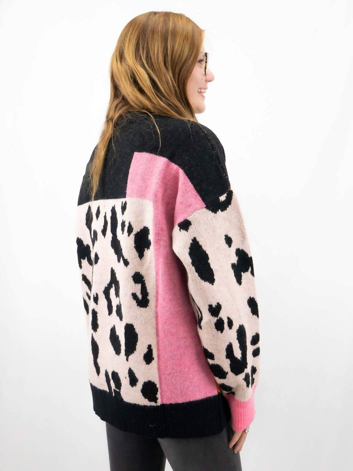 Anniewear - Leopard Color Block Sweater