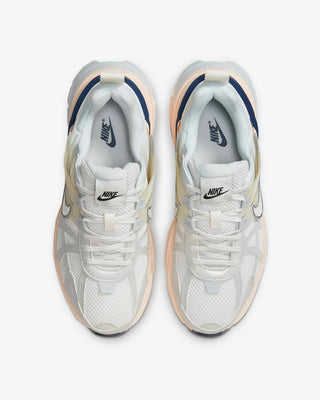 Nike - Women's V2K Run Sneaker