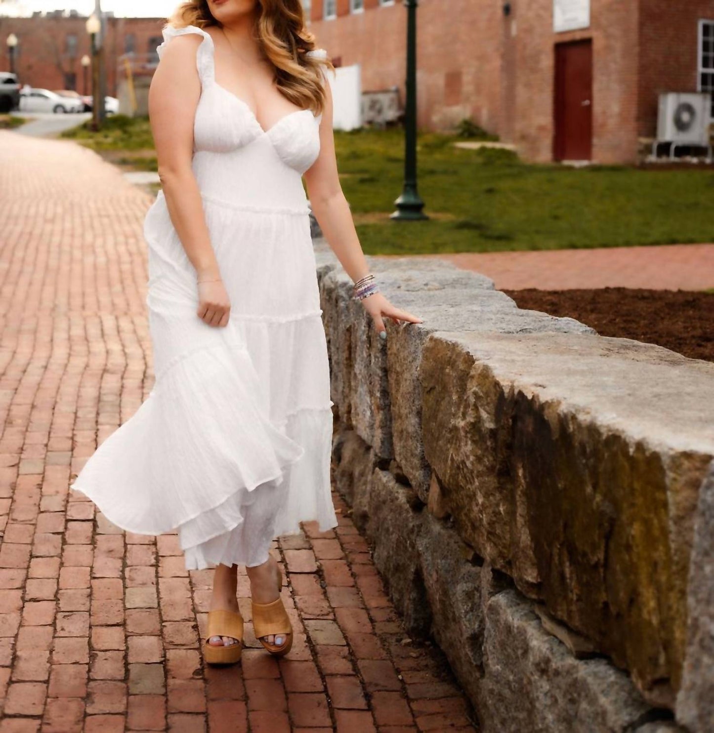 Le Lis - Small Town Girl Maxi Dress