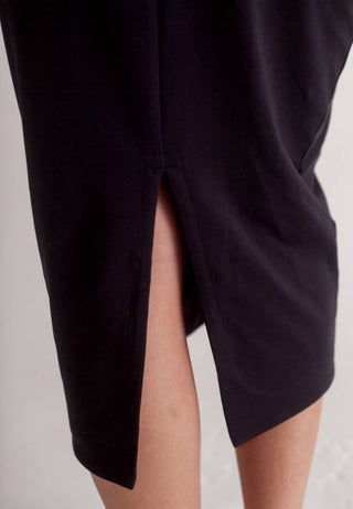 Buki - Straight Skinny Skirt
