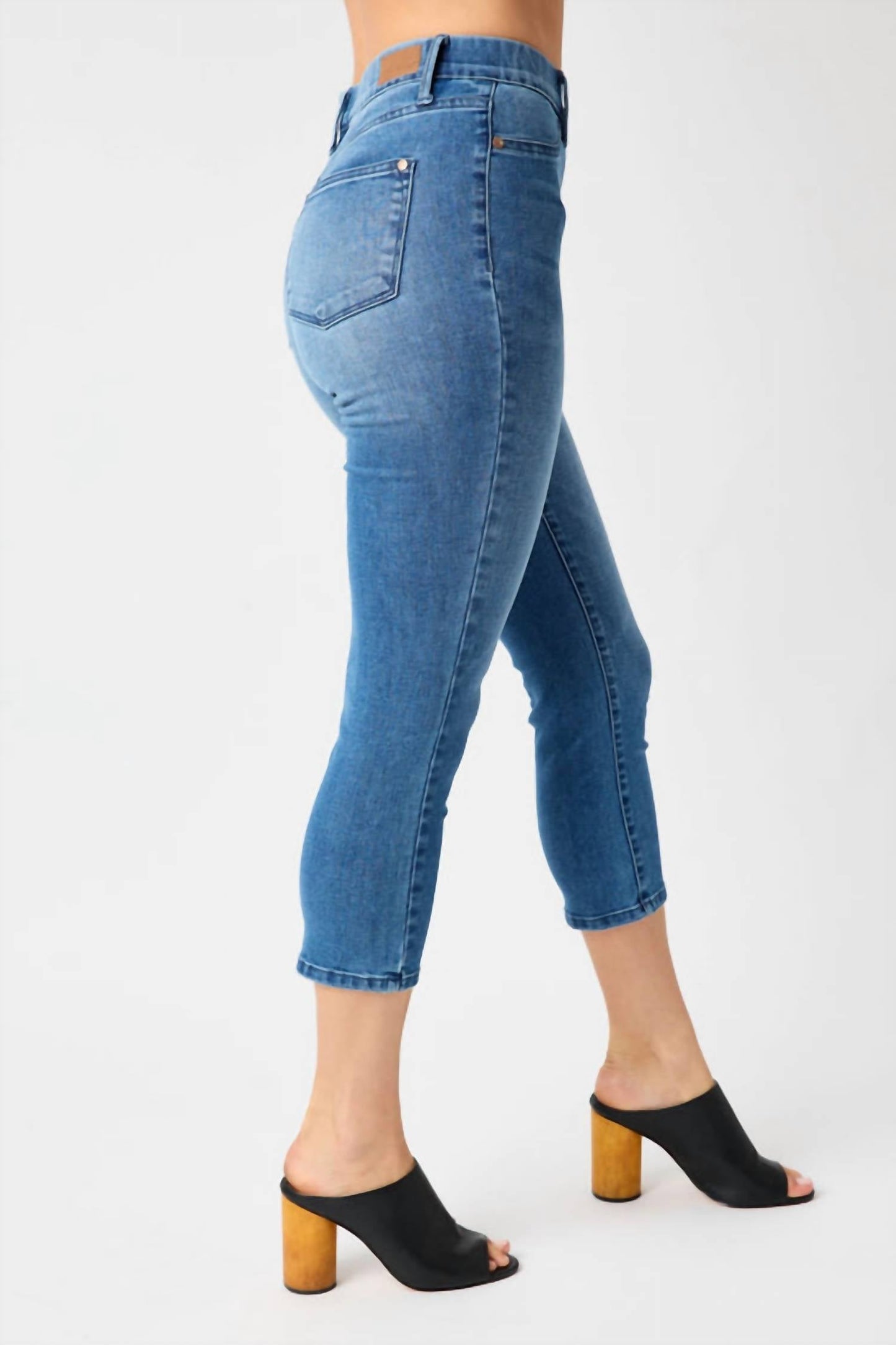 Judy Blue - High Waist Cool Denim Pull On Capri