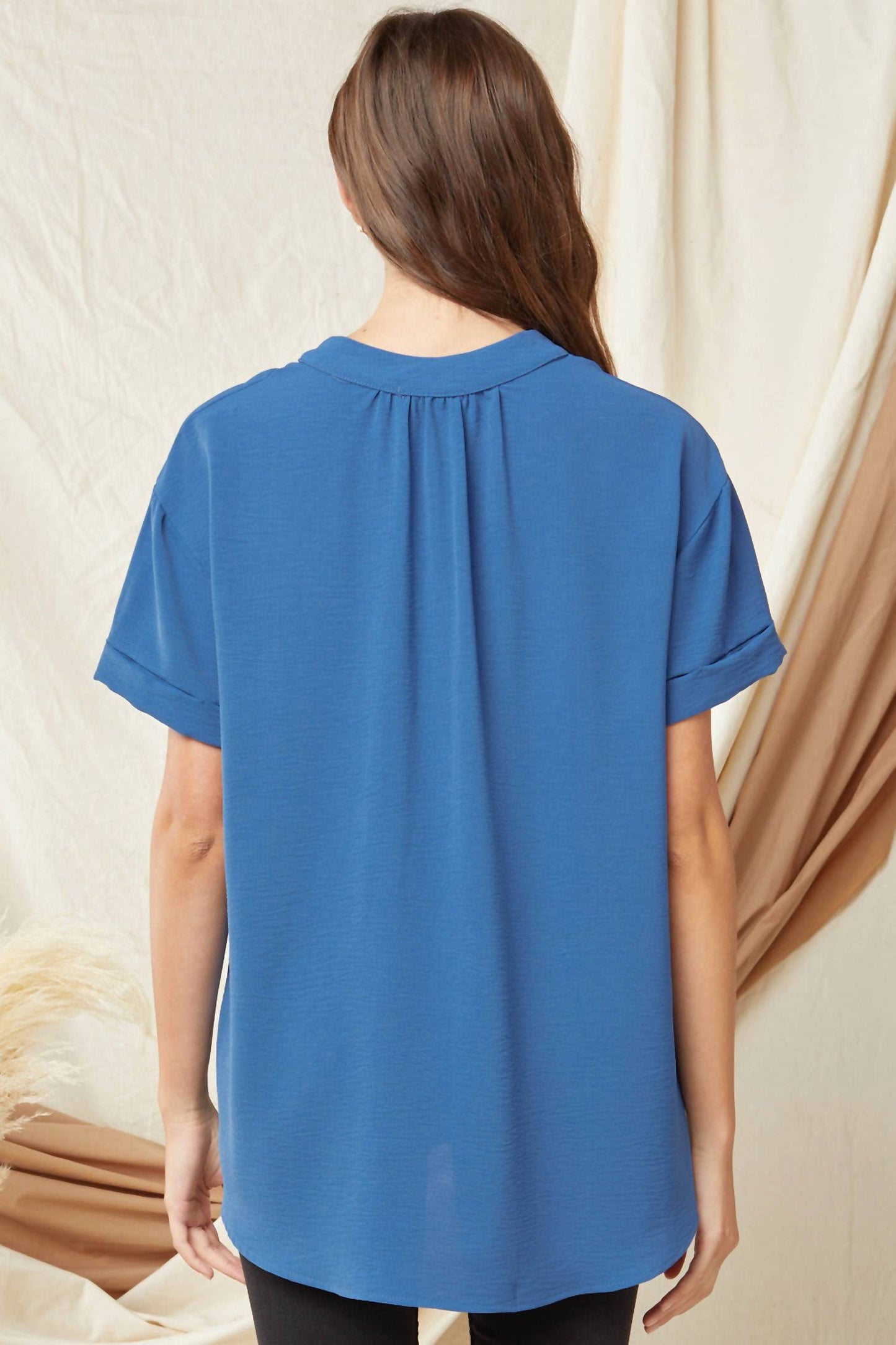Entro - Textured Placket Top