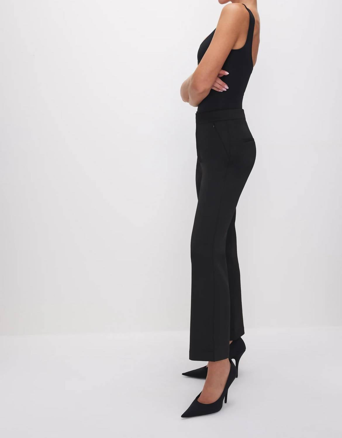 Good American - Scuba Cropped Straight Trousers