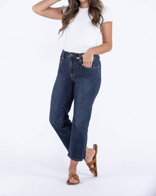 Judy Blue - Center Stage High-rise Straight Leg Cropped Jeans