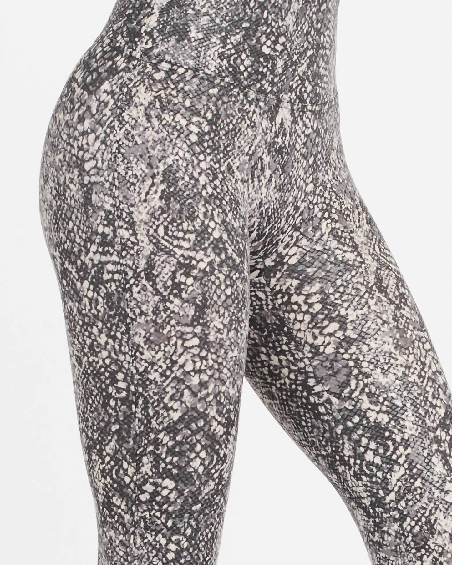 Spanx - FAUX LEATHER SNAKE SHINE LEGGINGS