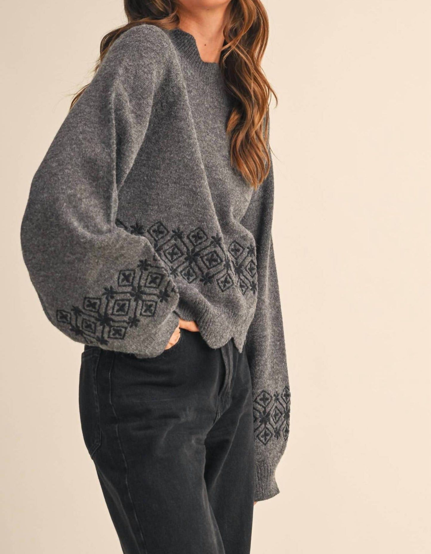&Merci - Scallop Hem Embroidered Sweater