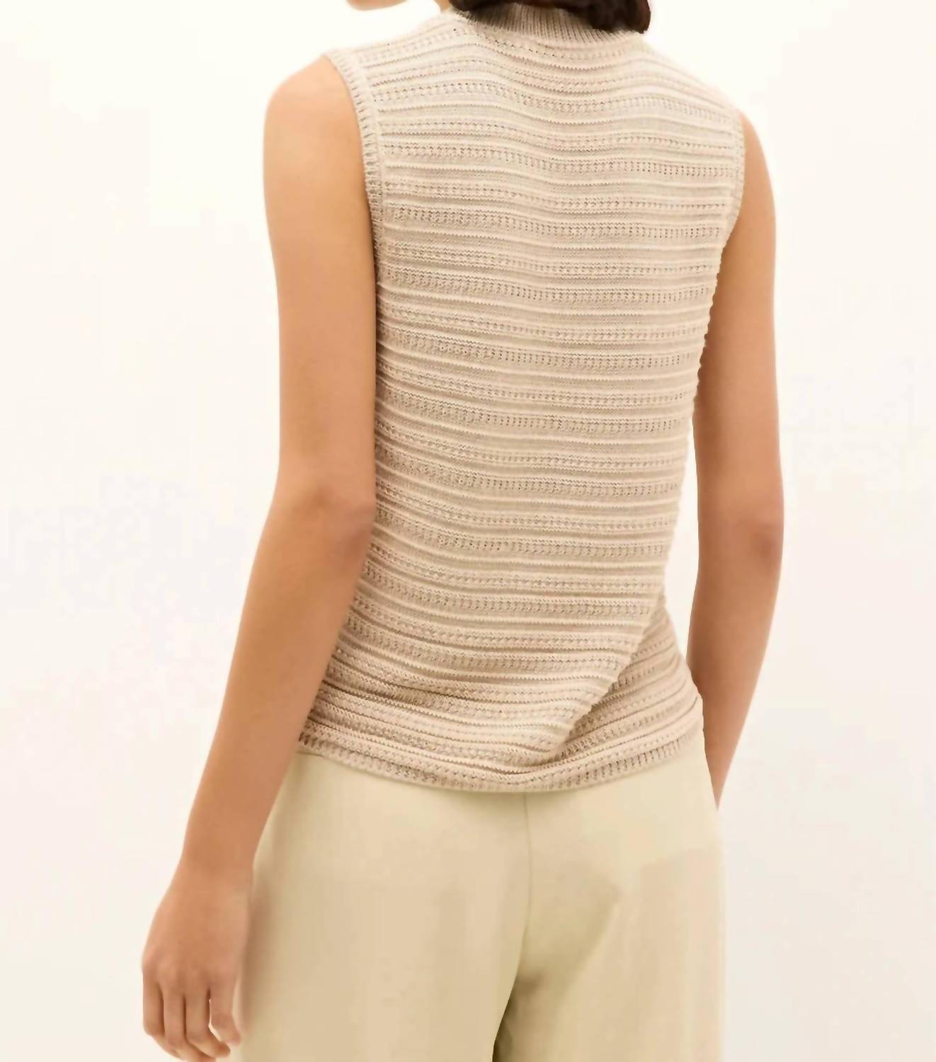Marie Oliver - Nev Round Neck Sleeveless Top