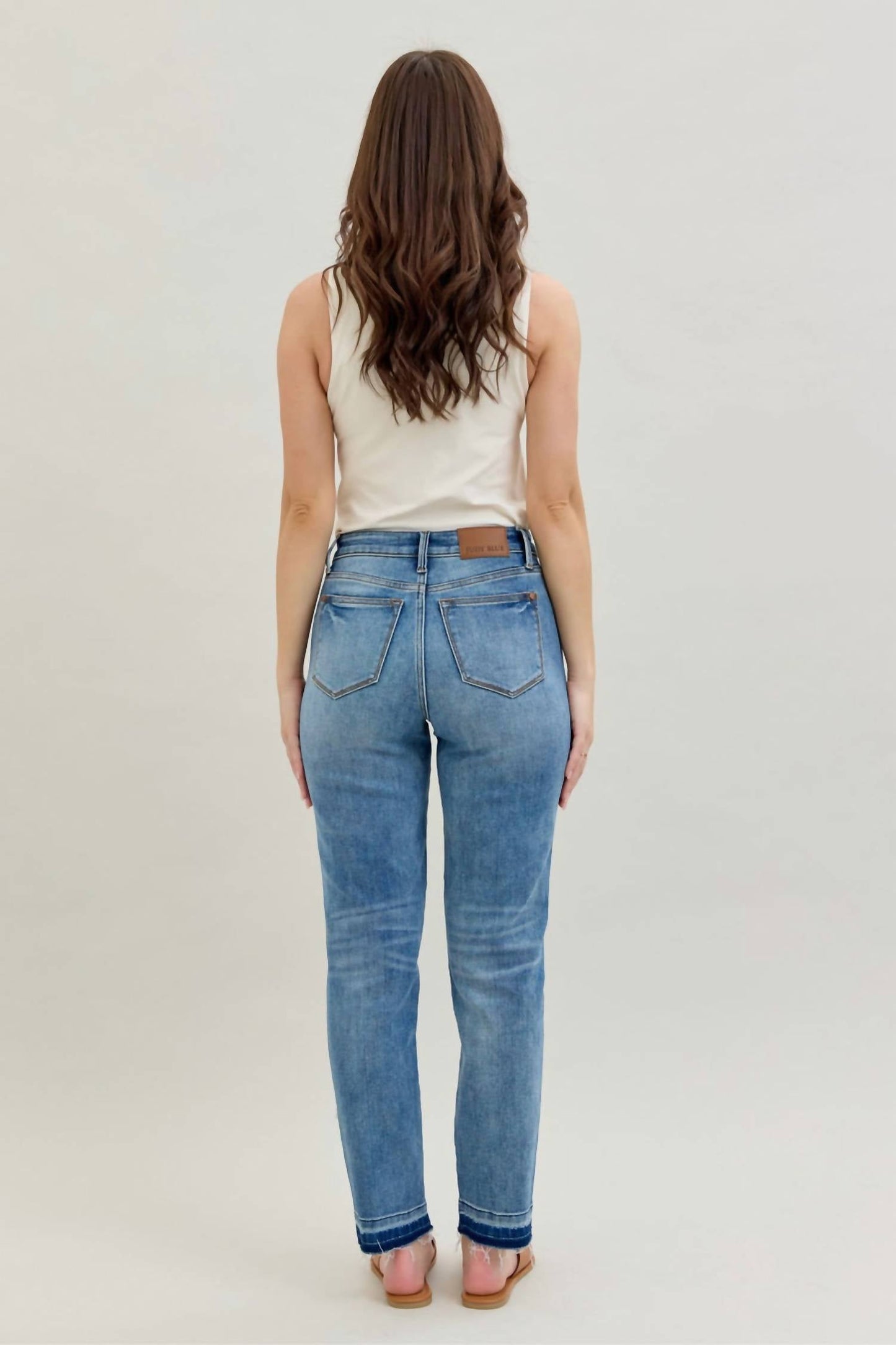 Judy Blue - Midrise Magic Hem Release Jean