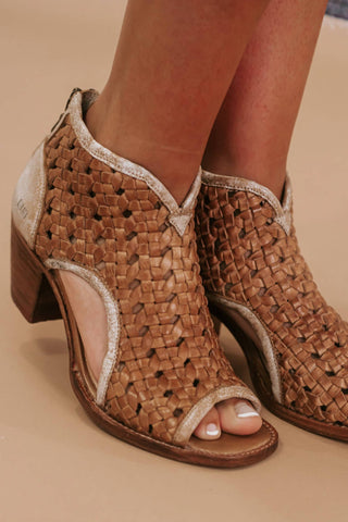 Bedstu - Women's Woven Leather Peep Toe Sandals