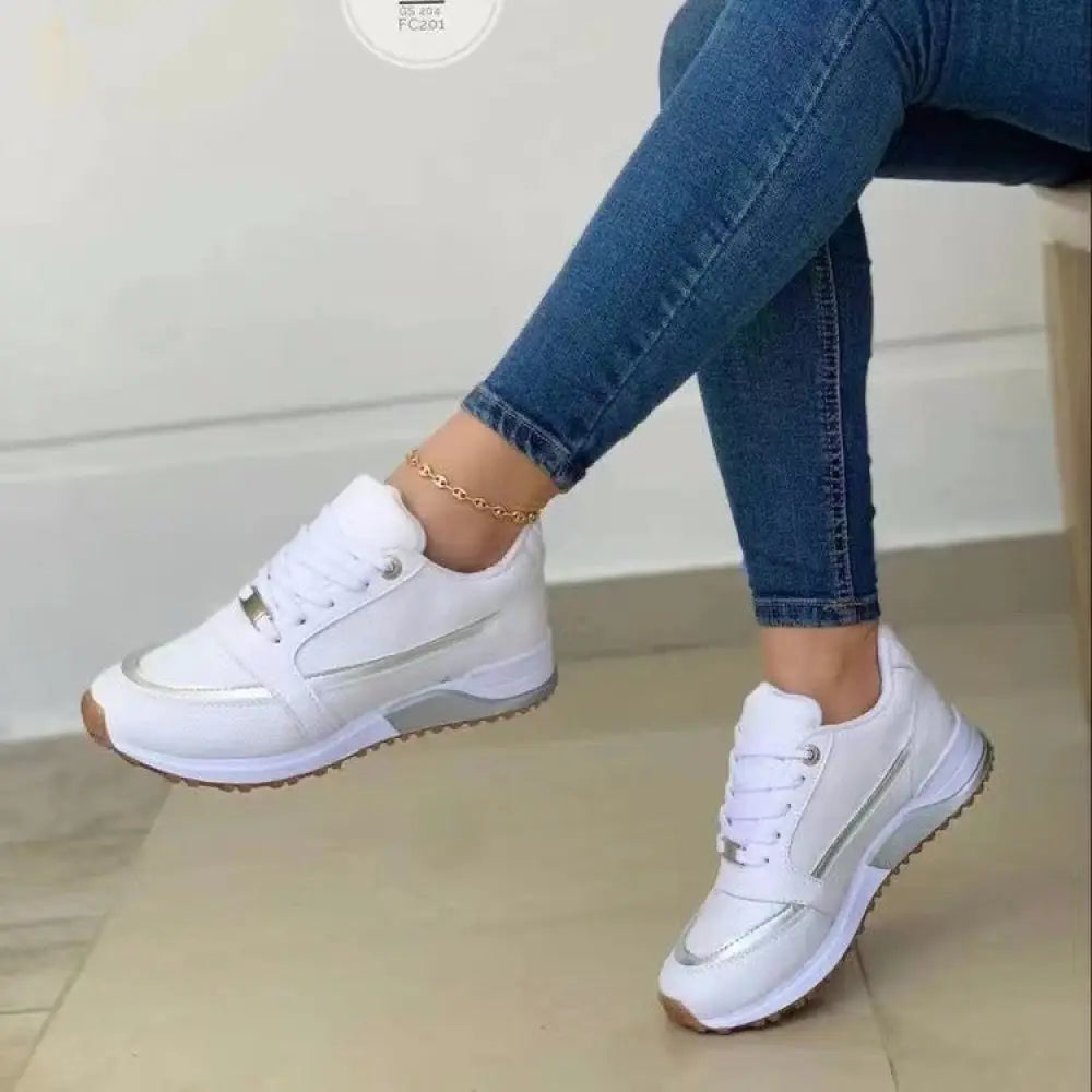 Women's Casual Metallic Accent Round Toe Walking Sneakers