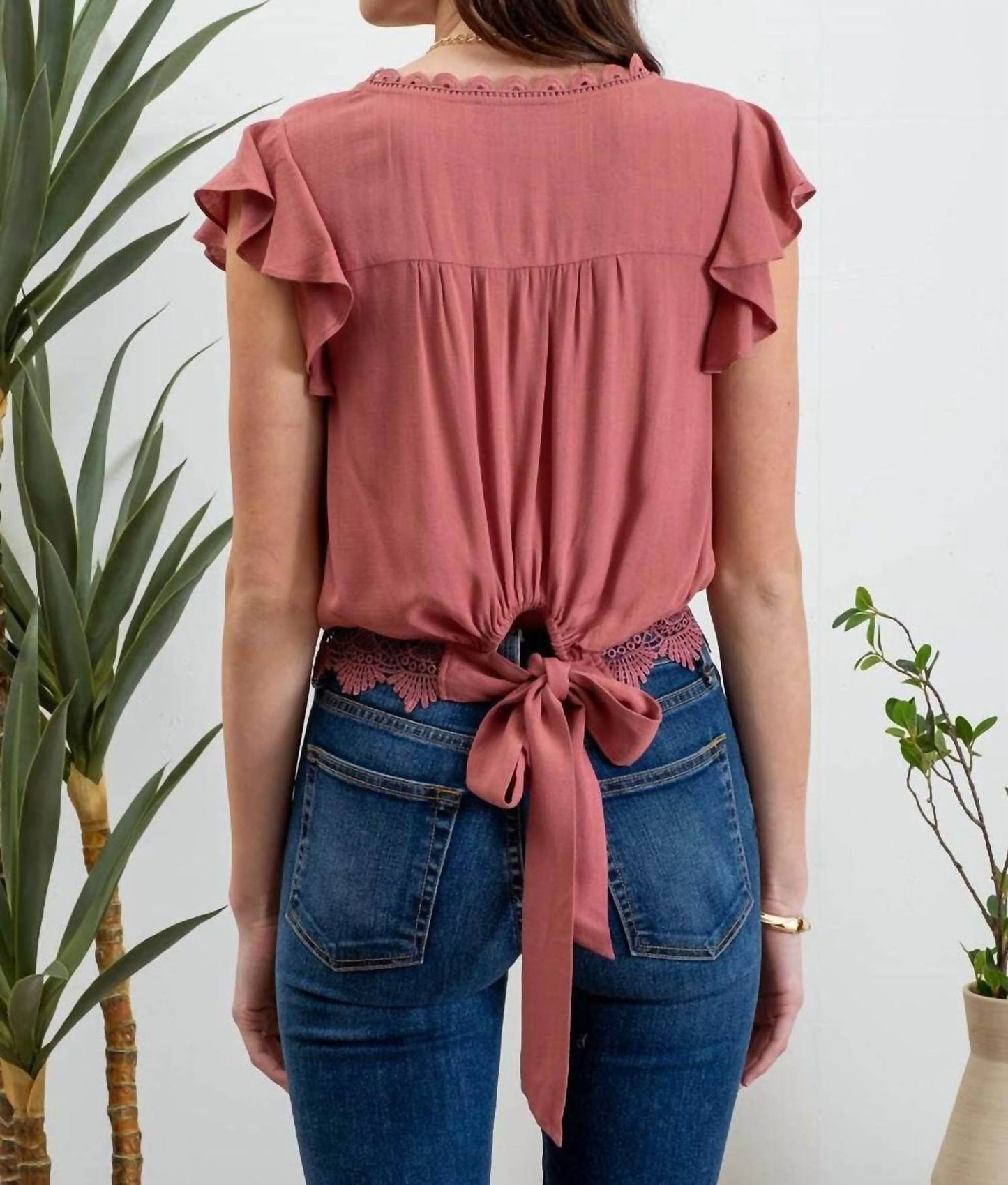 Blu Pepper - Scallop Lace Trim Back Tie Short Sleeve Crop Top
