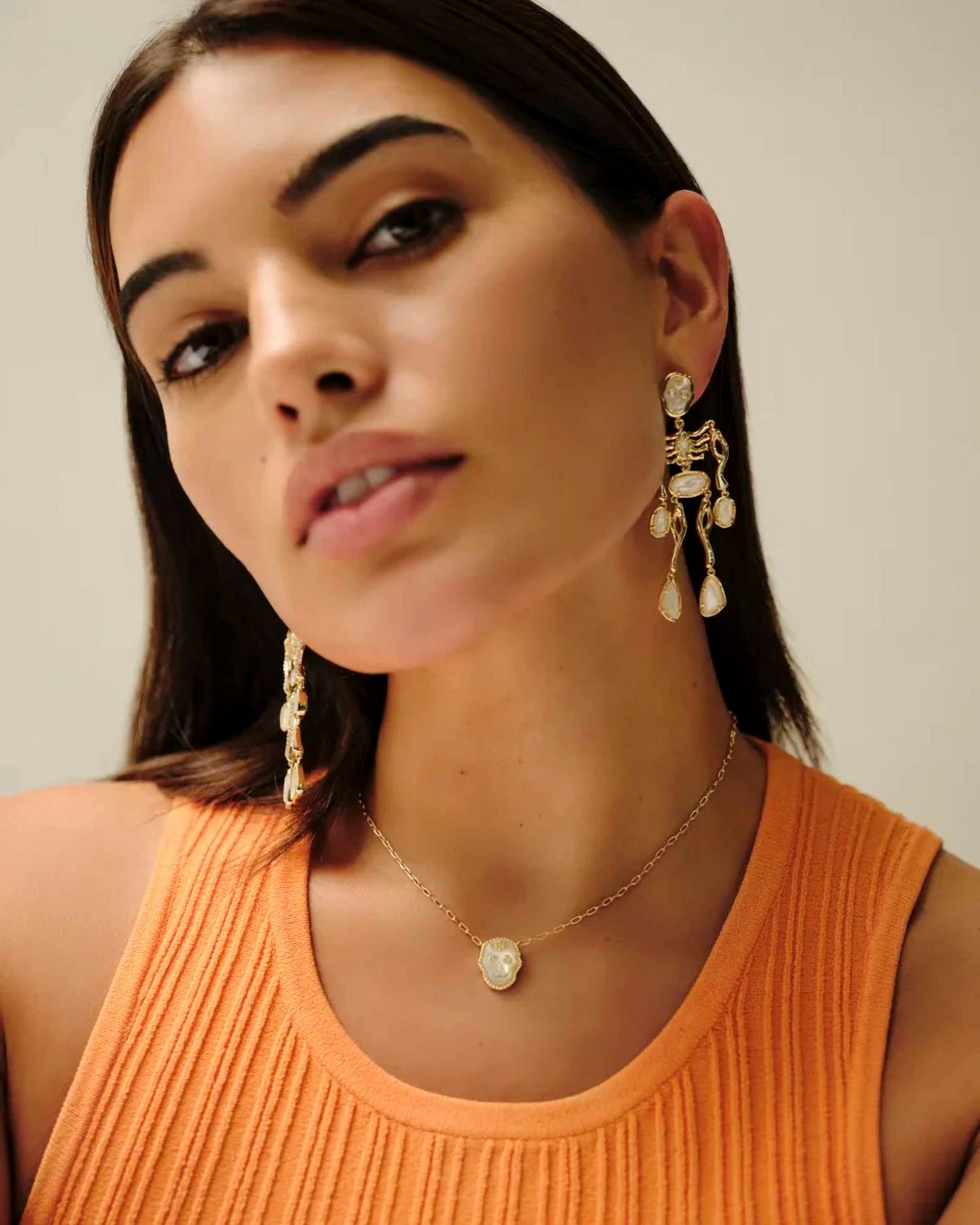 Kendra Scott - Skeleton Gold Short Pendant Necklace - 16" Length