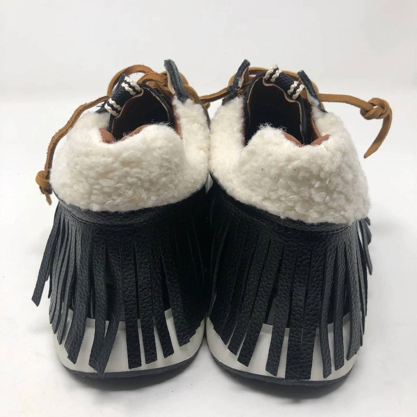 Shu Shop - Women's Pepa Fringe Sneaker