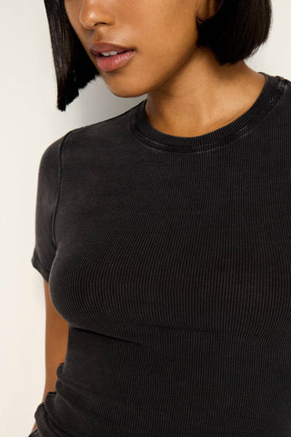 Good American - Jeanius Fitted Tee