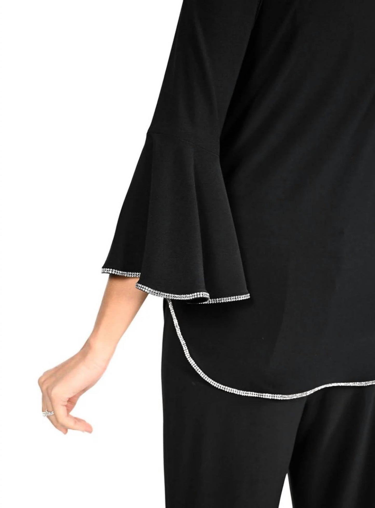 Frank Lyman - Bell Three Quarter Sleeve Top
