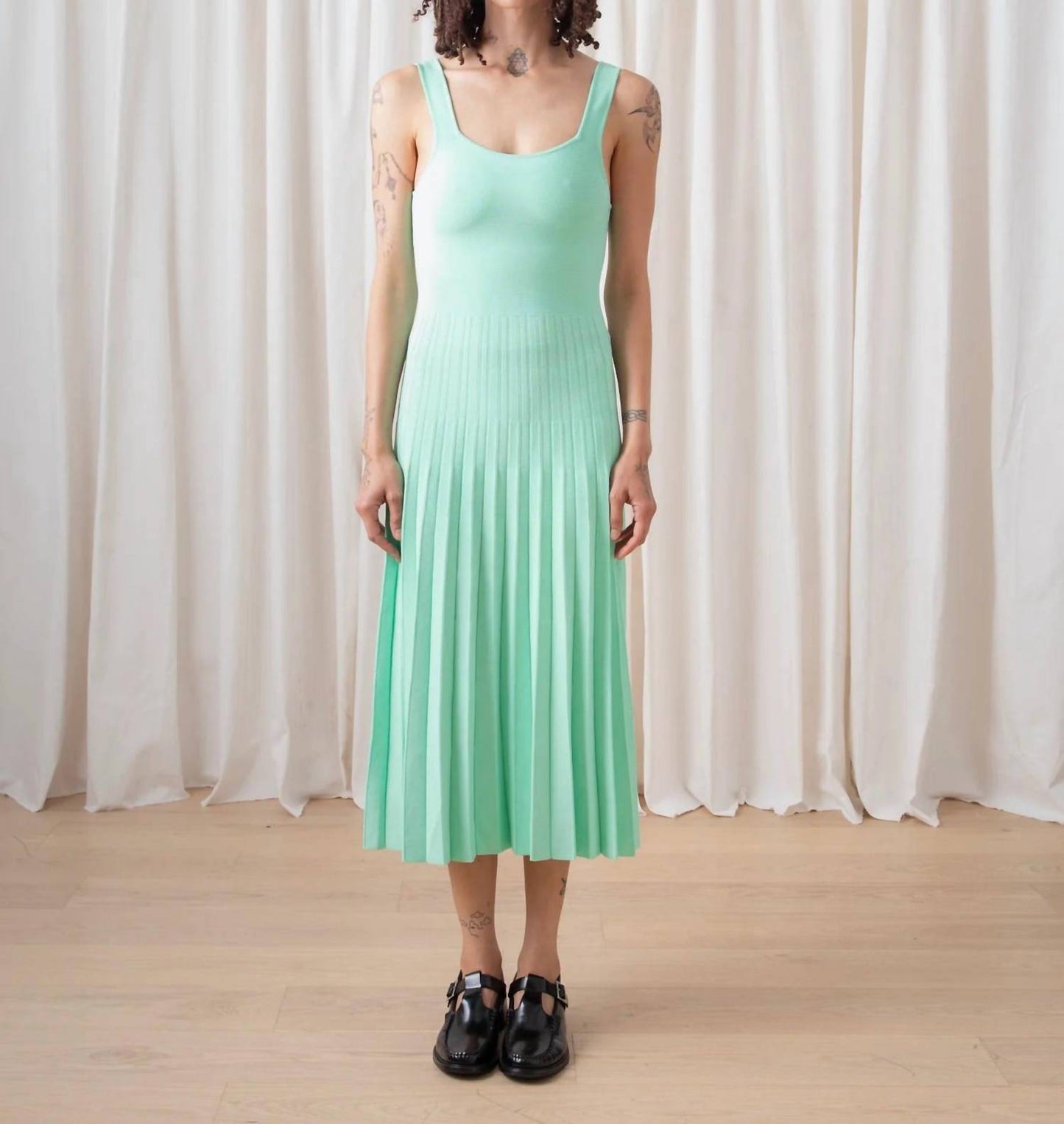 Ali Golden - Fitted Tank Dress With Pleated Skirt