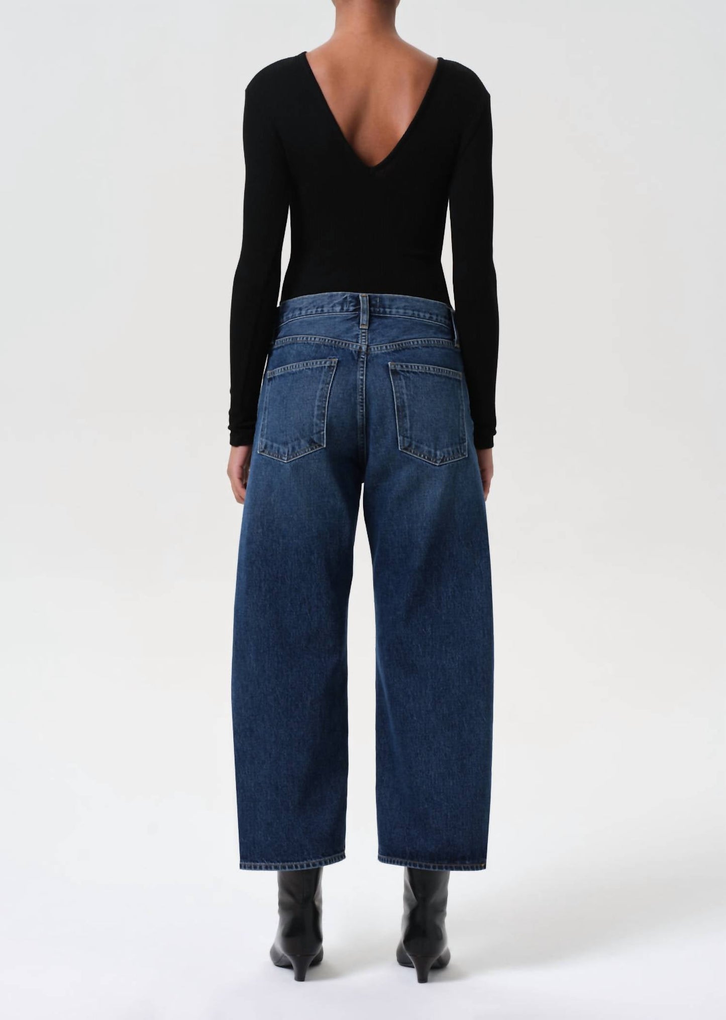 agolde-arc-short-wave-jeans