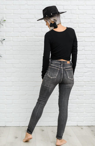 Judy Blue - Yoke High Rise Skinny Jean