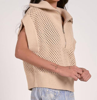 Elan - Cassie Short Sleeveless Sweater