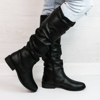 Qupid - Women's Slouchy Crinkle Boots