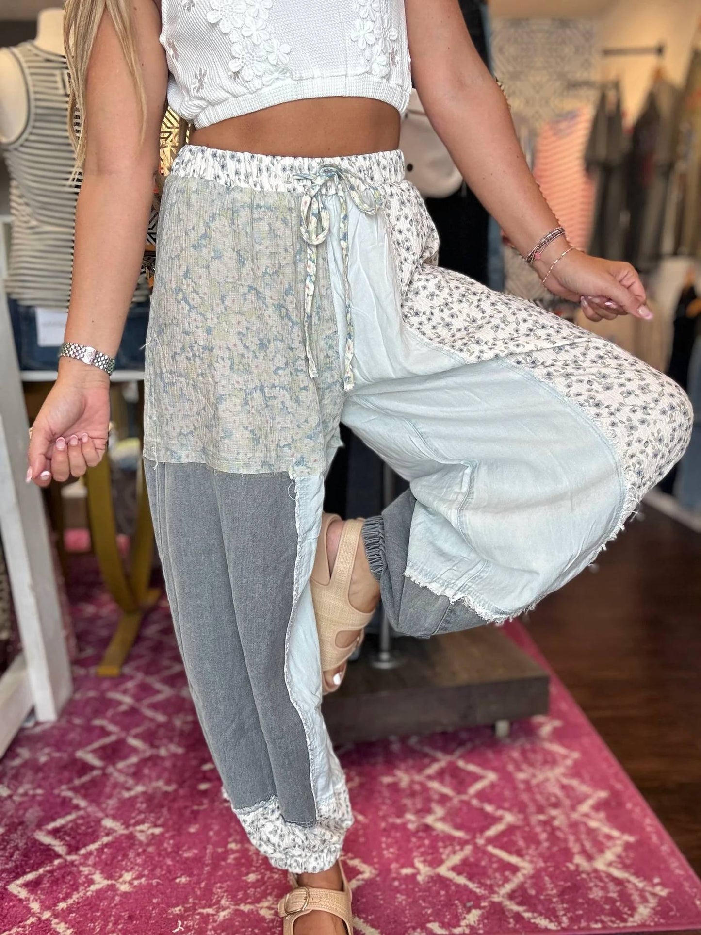 Pol - Denim Patchwork Floral Jogger