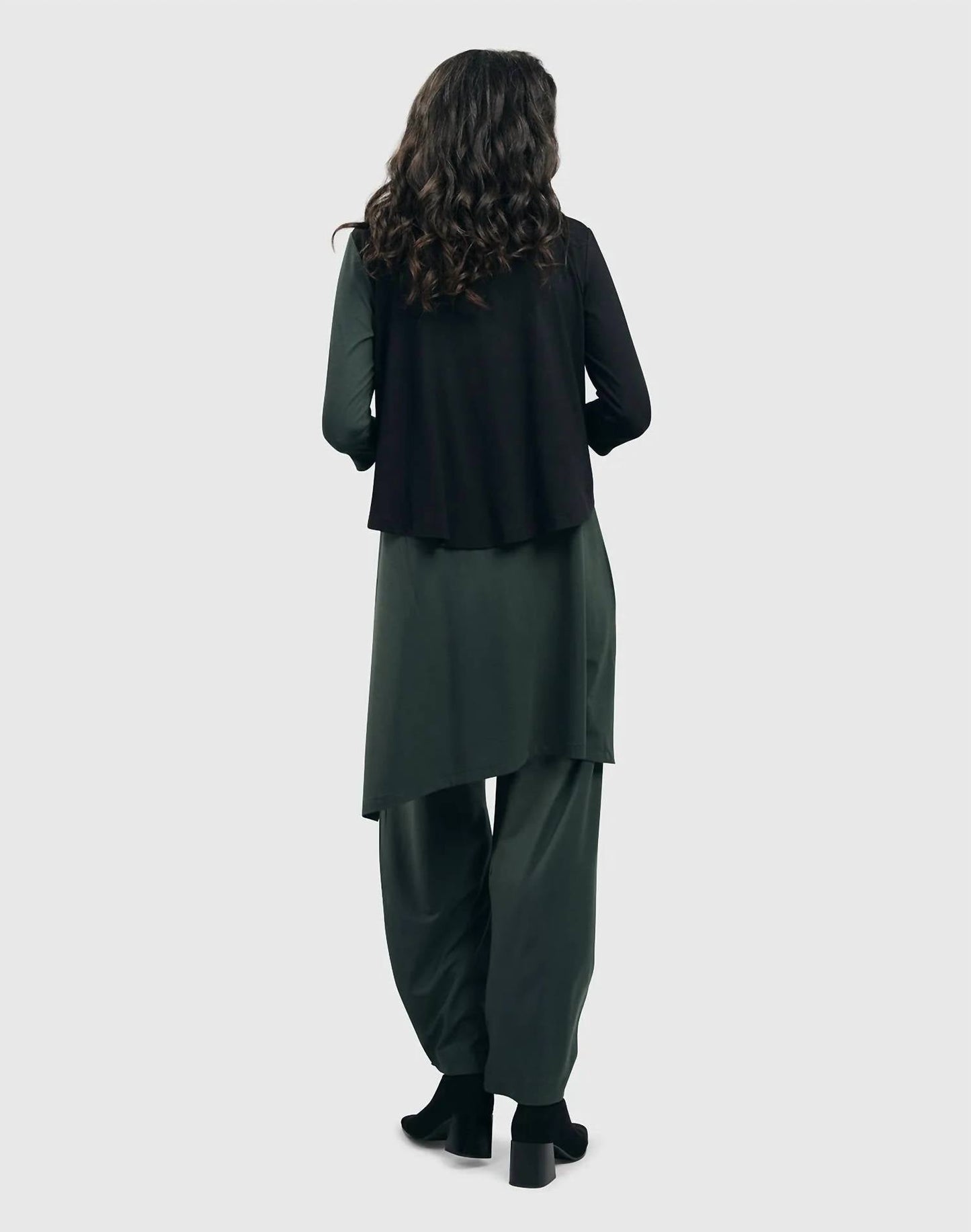 Alembika - Essential 2-tone Crop Cardigan