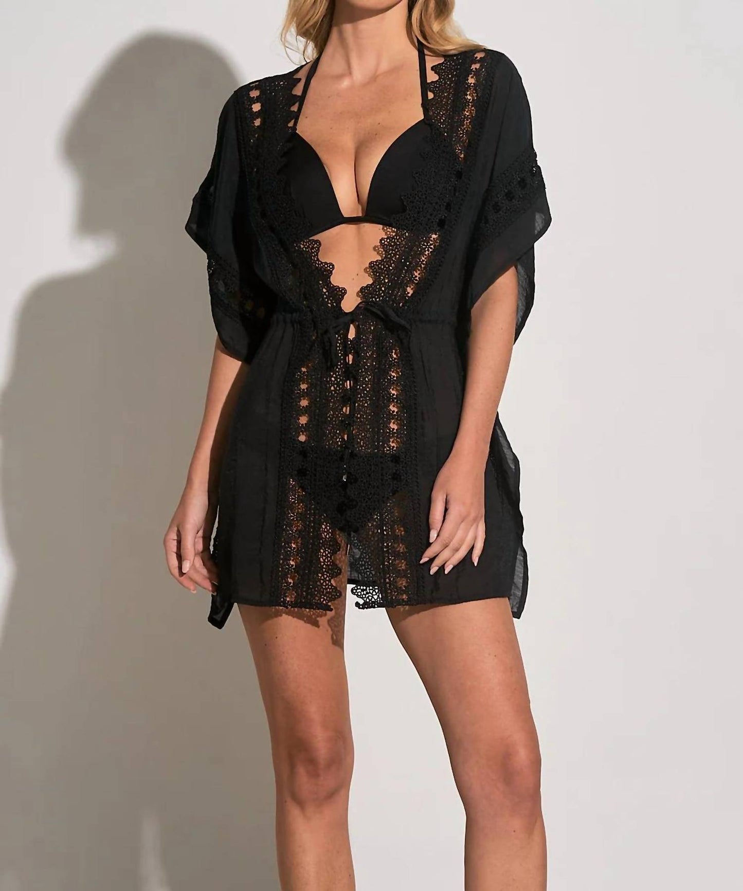 Elan - Black Vivi Cover up